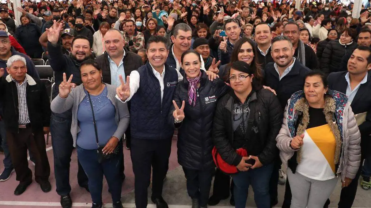 Eduardo Rivera entrega de apoyos 